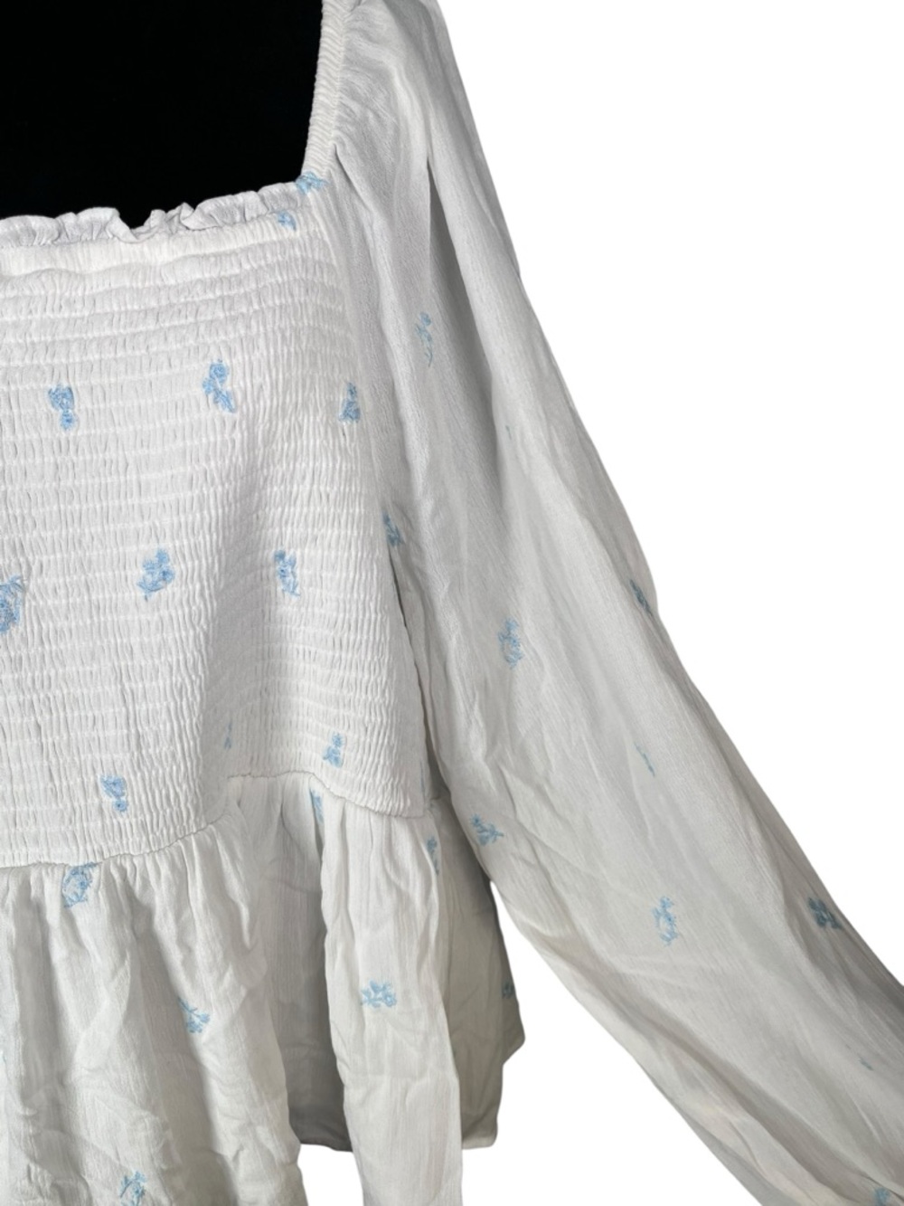 torrid White Boho Top Peplum Long Balloon Sleeve Blouse Babydoll Embroidered 4X - Picture 4 of 11